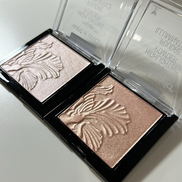 NEW Wet n Wild Powder MegaGlo Highlighters - Blossom & Golden Flower - Picture 2 of 2